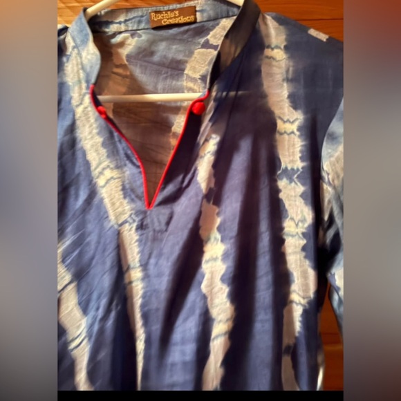 Beautiful Tie-Dye Silk High-Low Kurta Tunic with Red Border | Size M - Picture 3 of 6